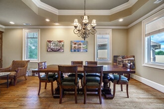 112 Harmony Crossing, Eatonton, GA for lease Interior Photo- Image 2 of 31