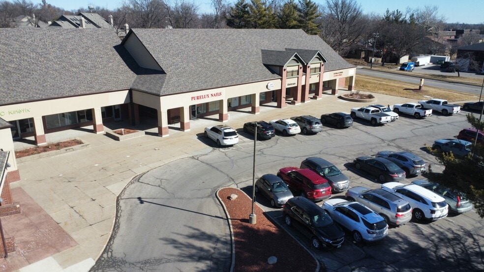 1903 Ep True Pkwy, West Des Moines, IA for lease - Building Photo - Image 3 of 5