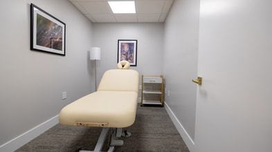 7700 N Kendall Dr, Miami, FL for lease Interior Photo- Image 2 of 11