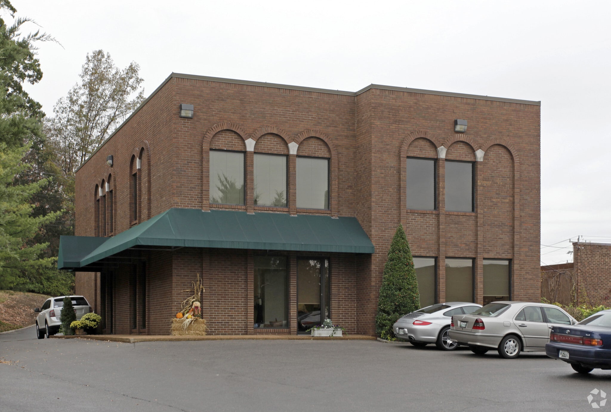 5606 Brookwood Pl, Nashville, TN for lease Primary Photo- Image 1 of 4