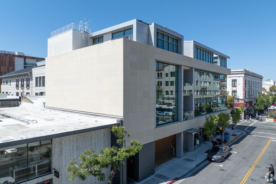 240 Hamilton Ave, Palo Alto, CA for lease - Building Photo - Image 2 of 5