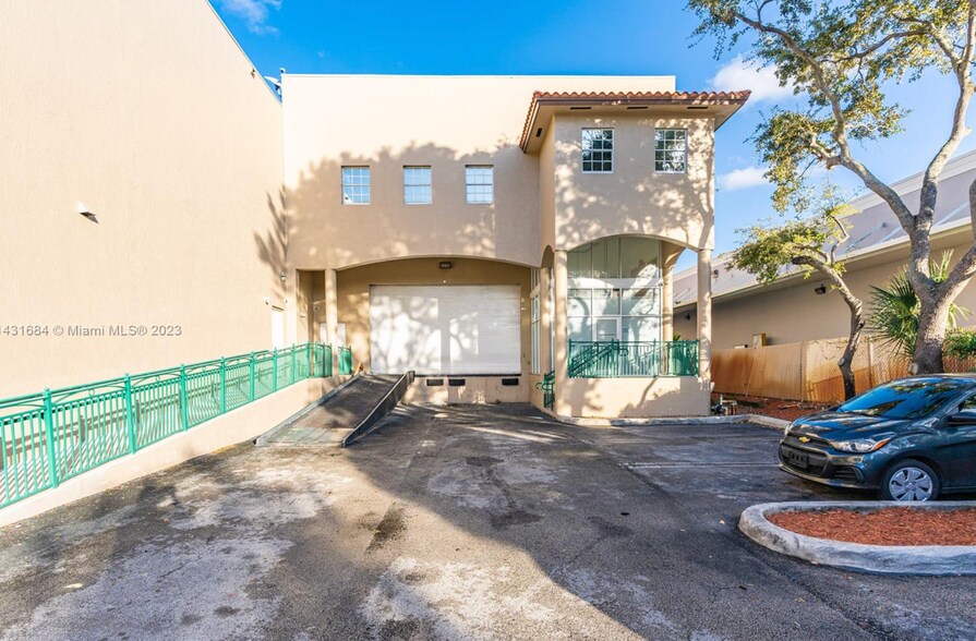 10200 NW 25th St, Doral, FL à vendre - Photo du bâtiment - Image 3 de 25