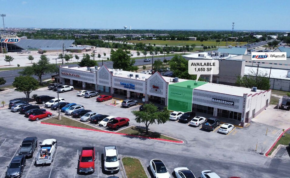 1501 Pecan St W, Pflugerville, TX à louer - Photo du bâtiment - Image 3 de 7