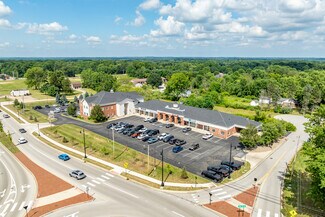 Plus de détails pour 3333 Massillon Rd, Akron, OH - Bureau/Commerce de détail à louer