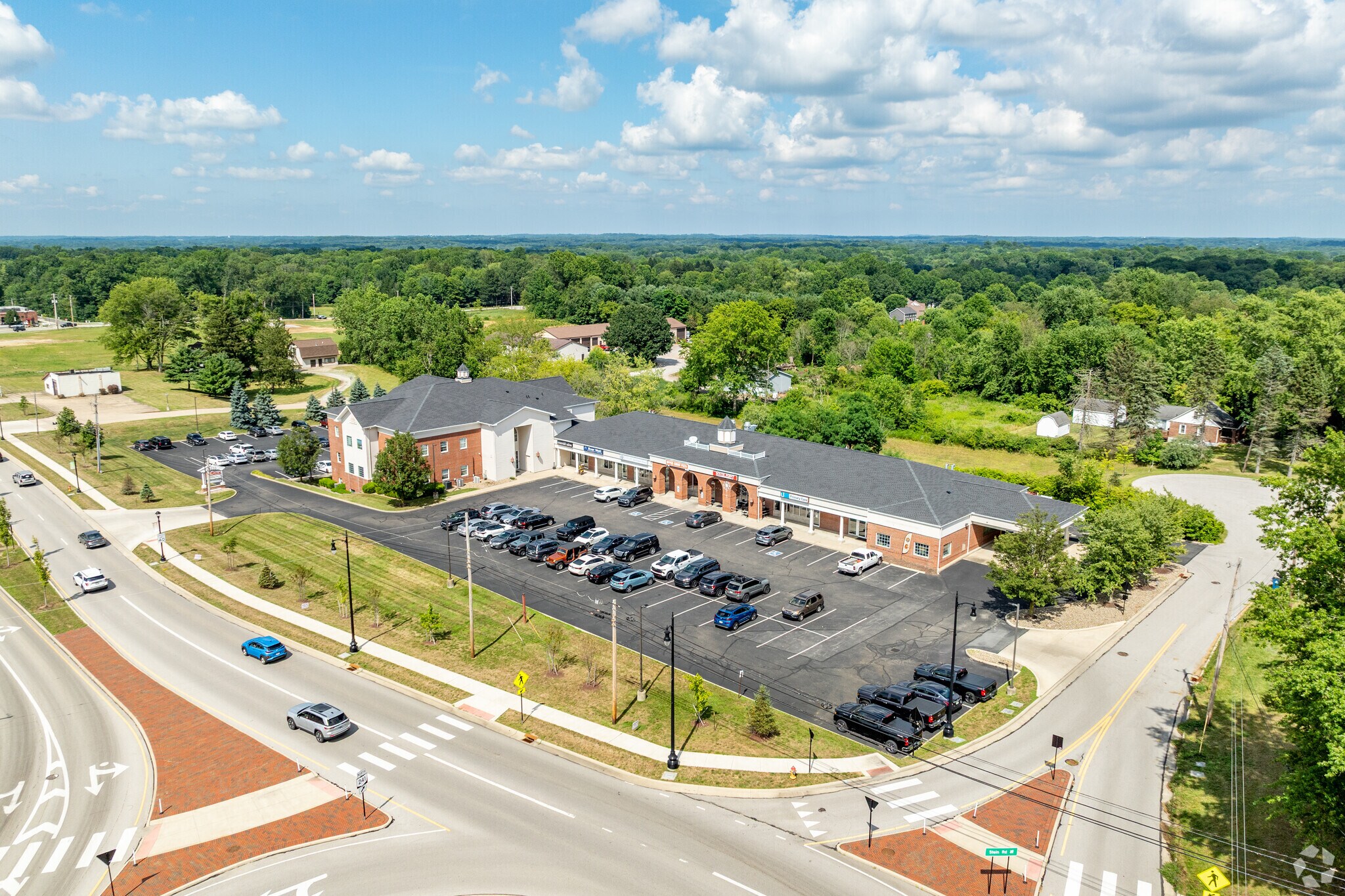 3333 Massillon Rd, Akron, OH à louer Photo du bâtiment- Image 1 de 22