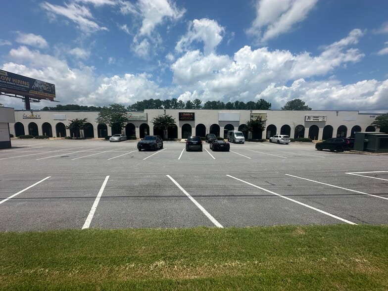 4477 Fulton Industrial Blvd SW, Atlanta, GA for lease - Building Photo - Image 1 of 3