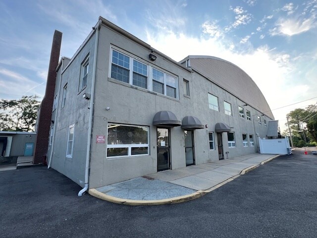 1 Lexington & Revere Ave, Bethpage, NY à vendre Photo du bâtiment- Image 1 de 14
