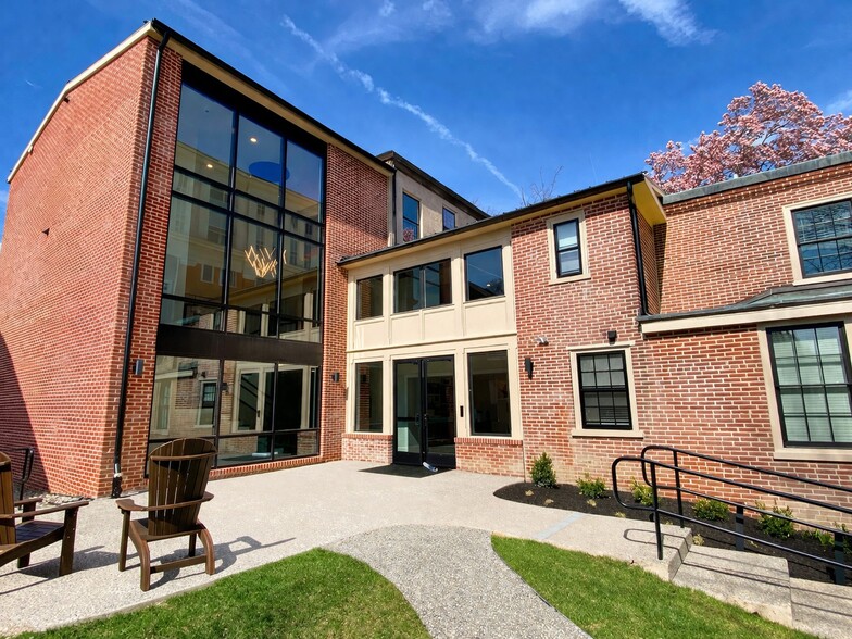 220 W Gay St, West Chester, PA for lease - Building Photo - Image 3 of 18