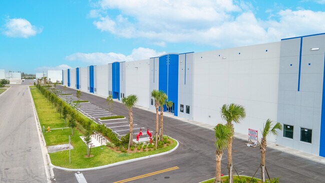 More details for 10900 NW 146th St, Hialeah Gardens, FL - Industrial for Lease