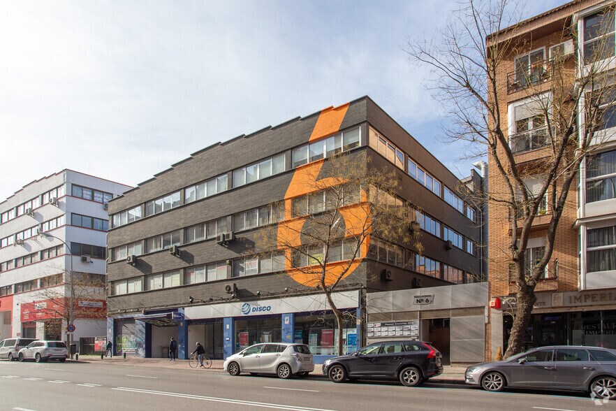 Retail in Madrid, Madrid for lease - Building Photo - Image 2 of 8