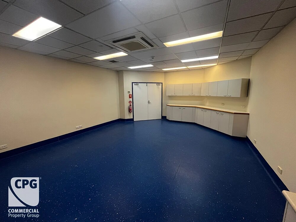 20-22 Bigge St, Liverpool for lease Interior Photo- Image 1 of 2