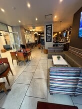 326 W 37th St, New York, NY à louer Photo intérieure- Image 2 de 8