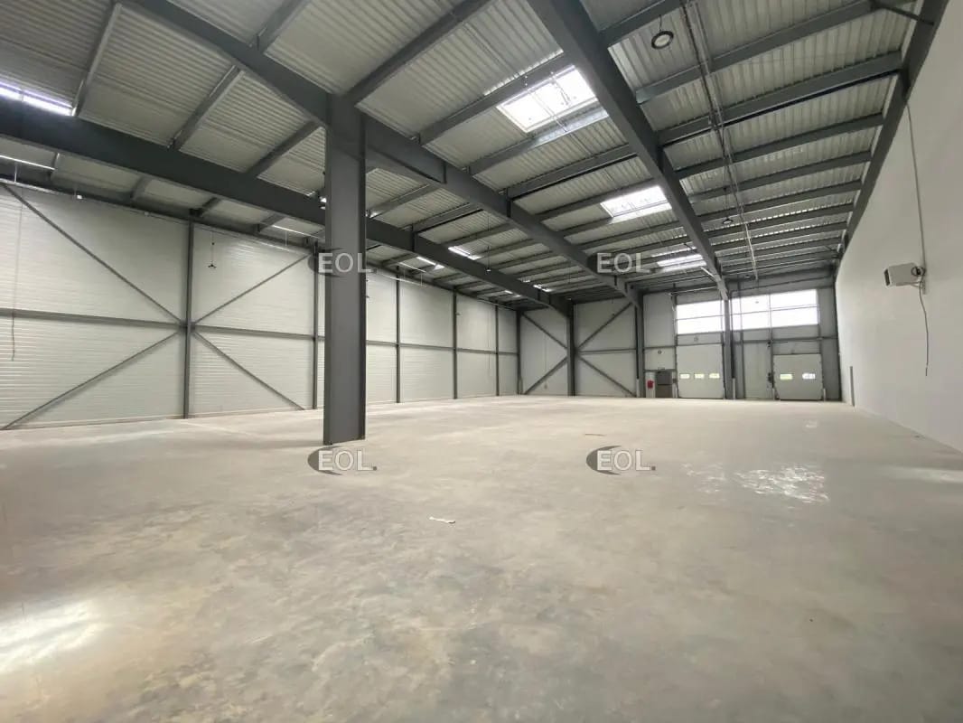 Industrial in Croissy-Beaubourg for lease Interior Photo- Image 1 of 9