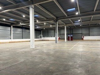 Flex in Ennery for lease - Interior Photo - Image 1 of 7