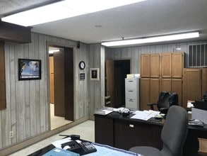 225 Dunn Rd, Fayetteville, NC for sale Interior Photo- Image 2 of 12