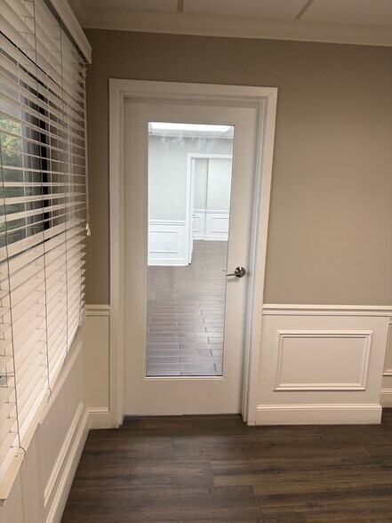 3601 SE Ocean Blvd, Stuart, FL à louer - Photo du bâtiment - Image 3 de 29