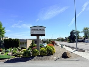 1212 Columbia Park Trl, Richland, WA for lease Building Photo- Image 2 of 11