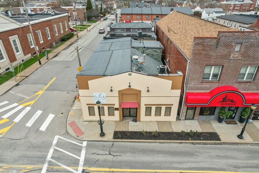 614 Washington Ave, Bridgeville, PA à vendre - Photo du bâtiment - Image 2 de 7