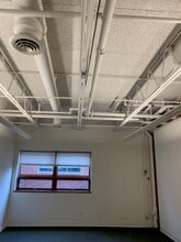 103 Schelter Rd, Lincolnshire, IL for lease Interior Photo- Image 2 of 3