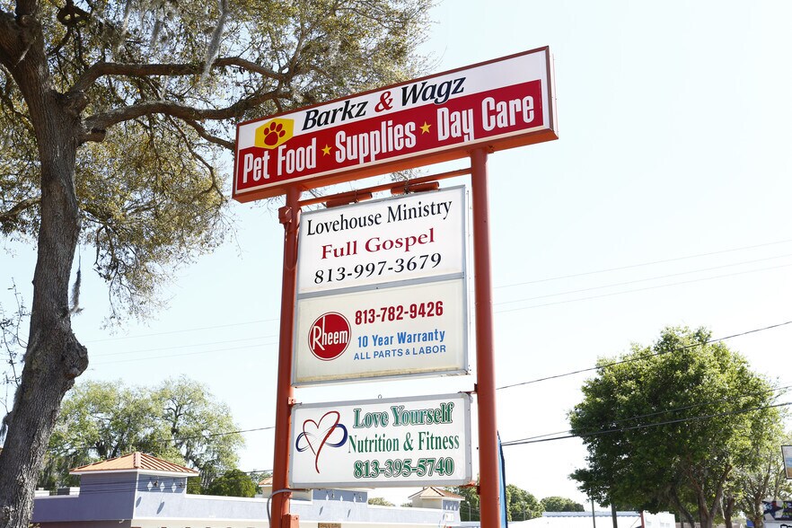 38435-38453 Cr-54, Zephyrhills, FL à louer - Photo du bâtiment - Image 3 de 8