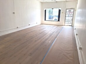 3146-3158 W Montrose Ave, Chicago, IL à louer Photo intérieure- Image 2 de 3