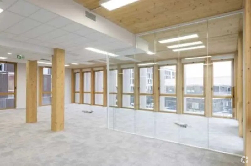 Bureau dans Villeurbanne à louer - Photo intérieure - Image 3 de 8