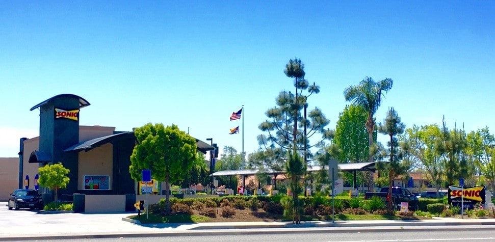 3531 S Fairview St, Santa Ana, CA for lease - Building Photo - Image 2 of 3