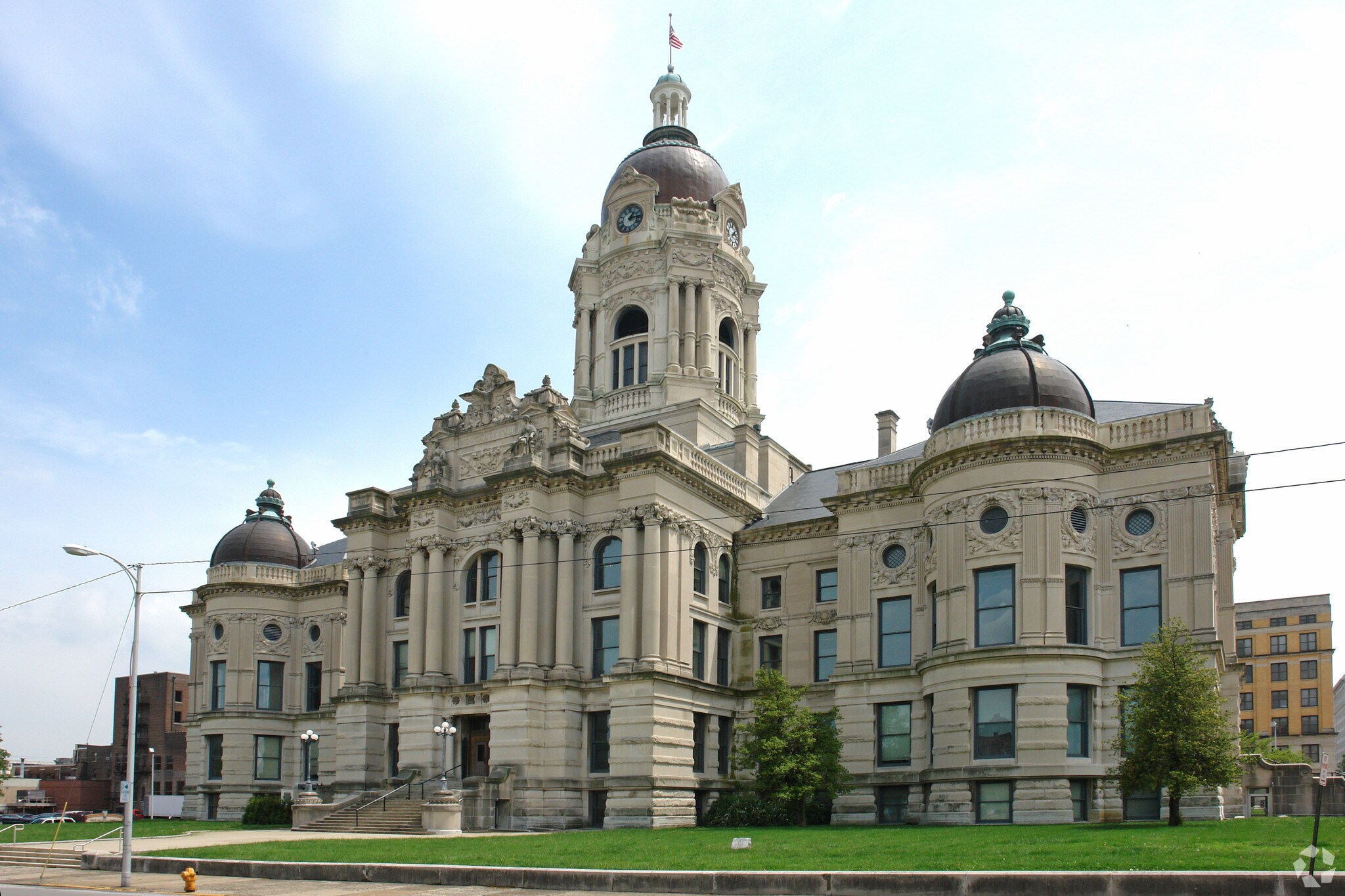 201 NW 4th St, Evansville, IN à louer Photo principale- Image 1 de 9