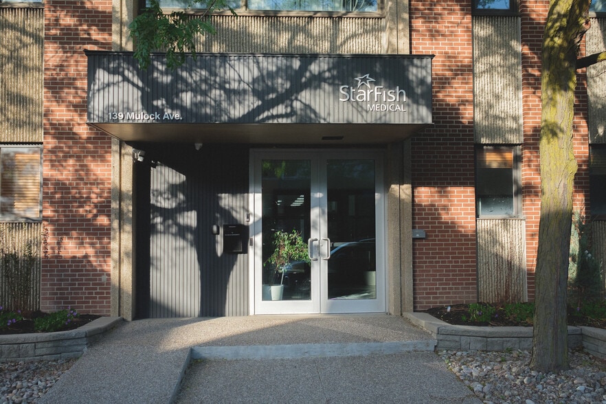 139 Mulock Ave, Toronto, ON for lease - Building Photo - Image 3 of 15