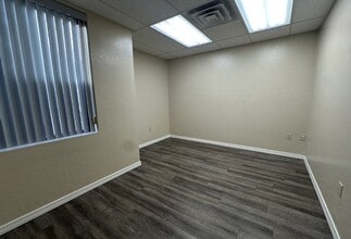 4435-4455 E Broadway Rd, Mesa, AZ for lease Interior Photo- Image 1 of 4