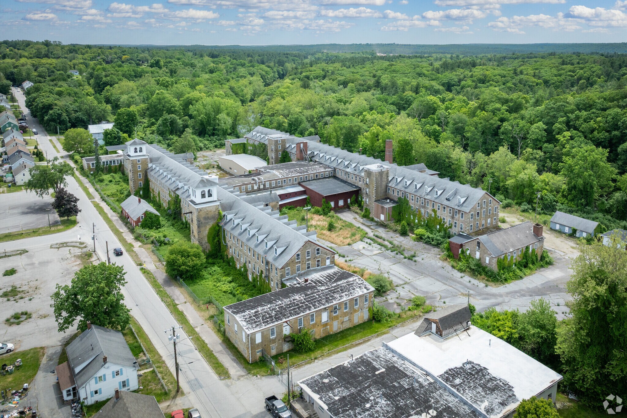 51 S Walnut St, Wauregan, CT for lease Primary Photo- Image 1 of 13