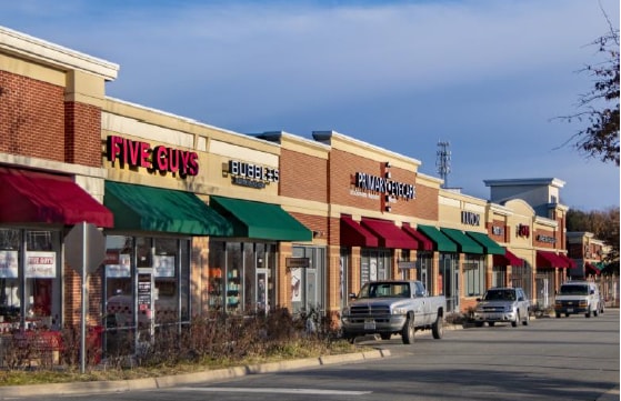 163 Connor Dr, Charlottesville, VA à louer - Photo du bâtiment - Image 3 de 7