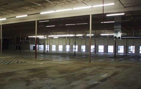 1235 W Trinity Mills Rd, Carrollton, TX for lease - Building Photo - Image 3 of 9