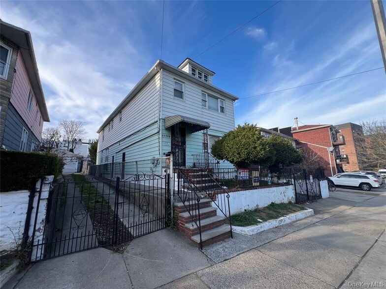 111-09 34th Ave, Corona, NY for sale - Building Photo - Image 2 of 3