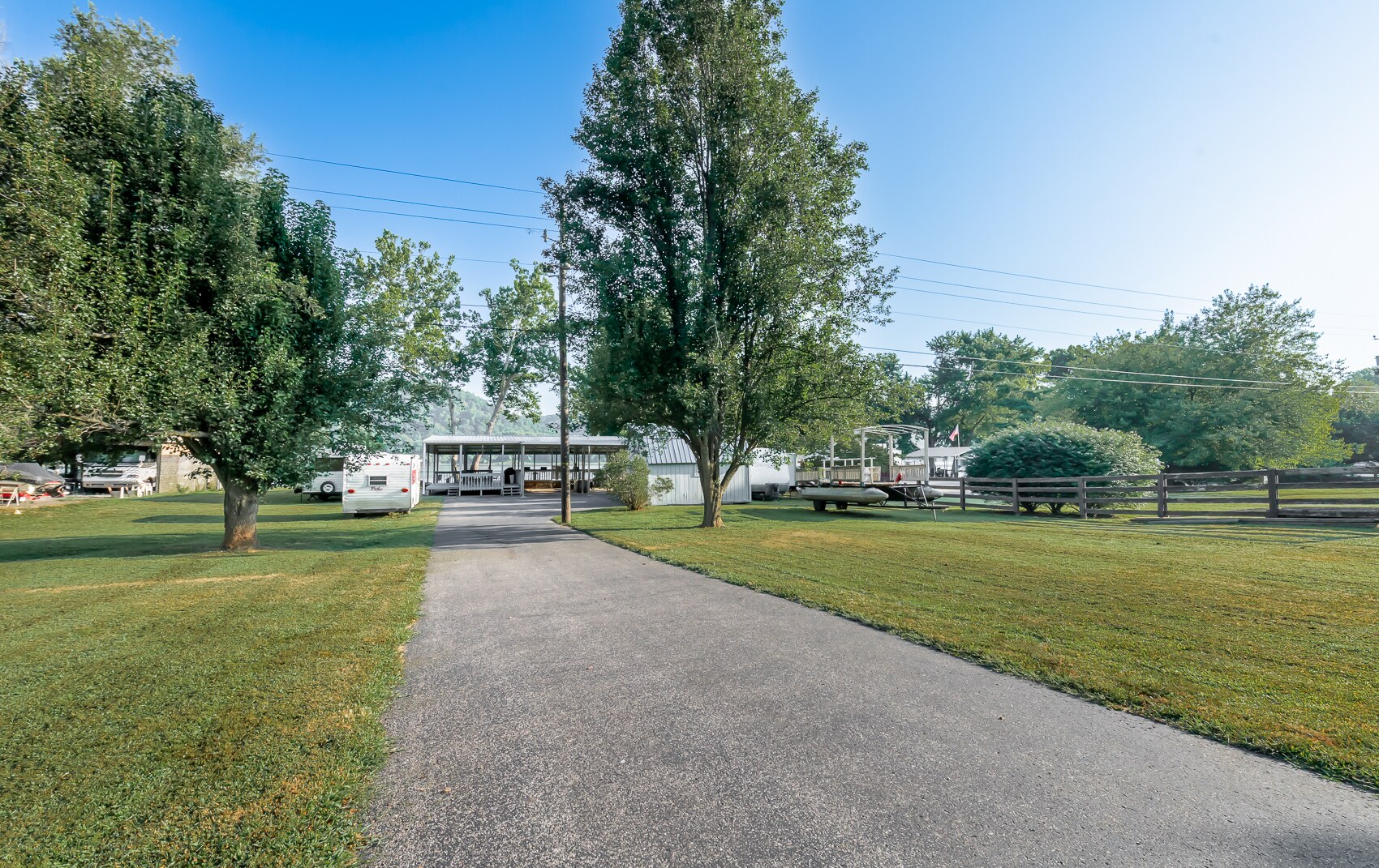 1042 KY-36, Milton, KY à vendre Photo principale- Image 1 de 43