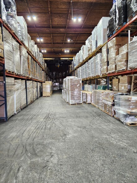 687 Lehigh Ave, Union Township, NJ à louer - Photo intérieure - Image 3 de 5