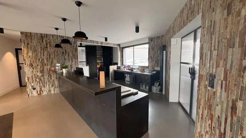 Office in Ingre for sale - Interior Photo - Image 2 of 13