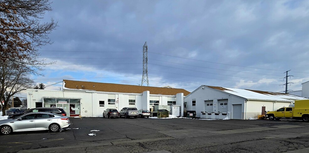 34 Deforest Ave, East Hanover, NJ for lease - Primary Photo - Image 1 of 2