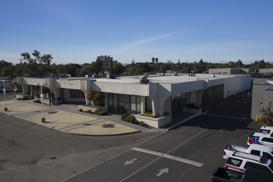 3717 West Ln, Stockton, CA for lease - Primary Photo - Image 1 of 1