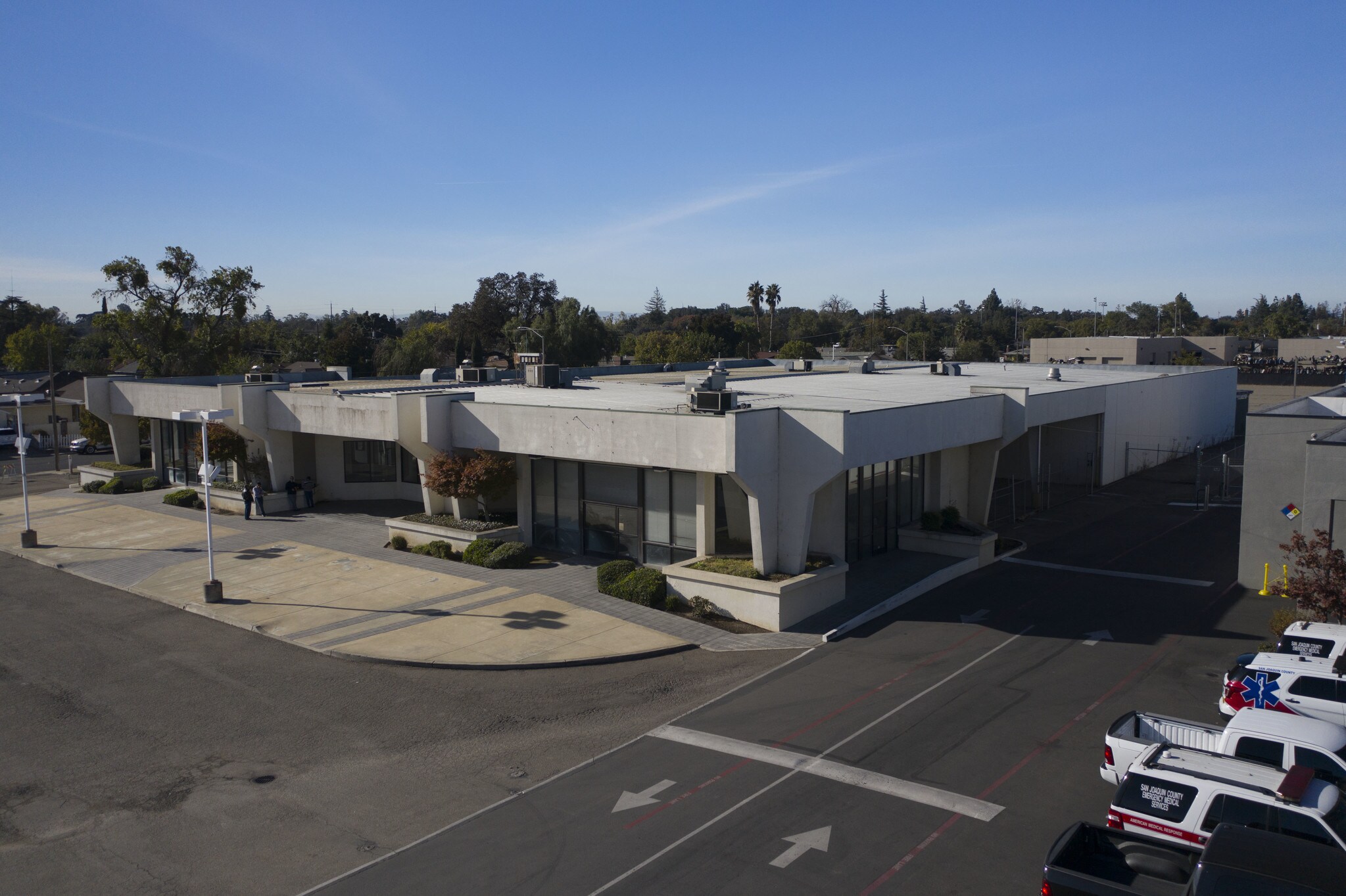 3717 West Ln, Stockton, CA for lease Primary Photo- Image 1 of 2