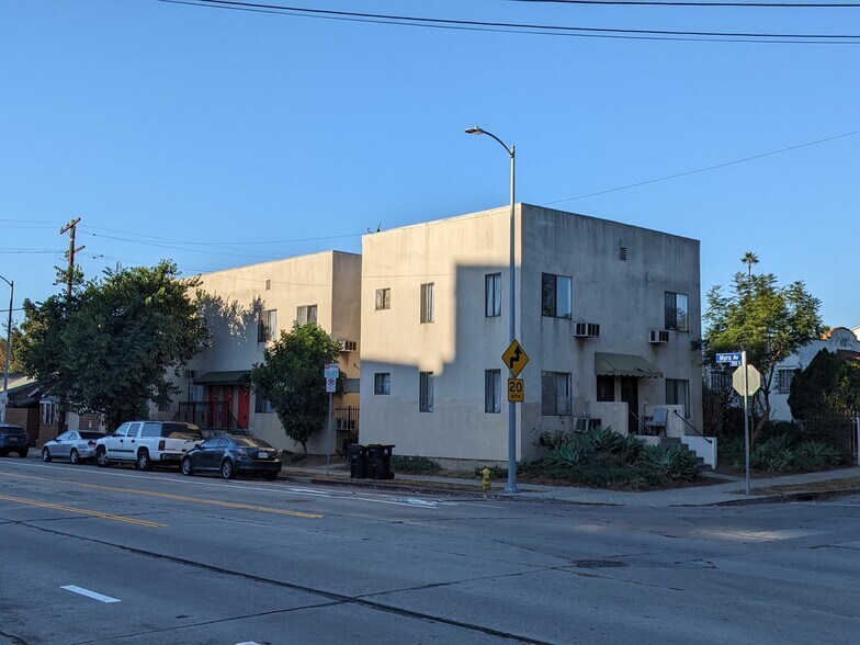 4202 Lexington Ave, Los Angeles, CA à vendre - Photo du bâtiment - Image 2 de 11