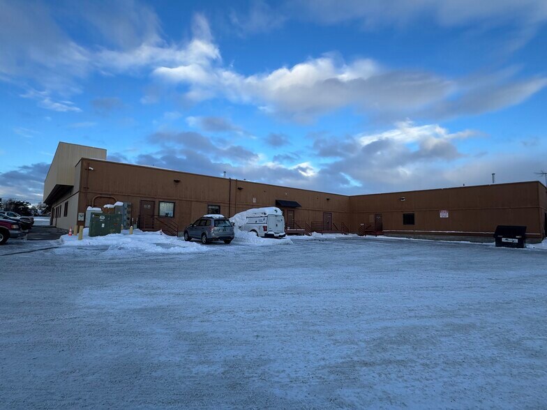 4000 W Dimond Blvd, Anchorage, AK à vendre - Photo du bâtiment - Image 3 de 5