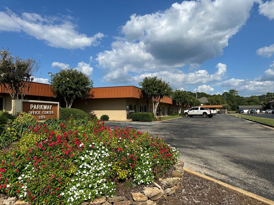 3313 Memorial Pky SW, Huntsville, AL à vendre Photo du bâtiment- Image 1 de 1