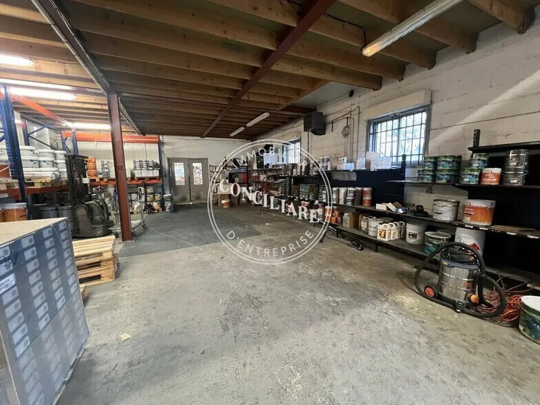 Retail in Toulouse for lease - Interior Photo - Image 2 of 5