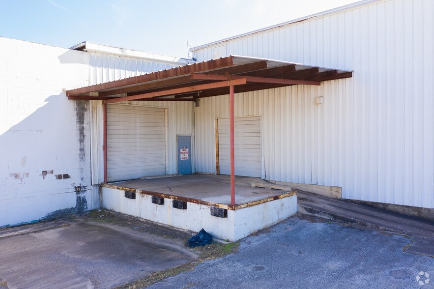 320 S Utah Ave, Weslaco, TX à louer - Photo du bâtiment - Image 2 de 38