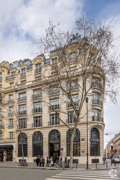 10 Boulevard Haussmann, Paris for lease - Building Photo - Image 2 of 18