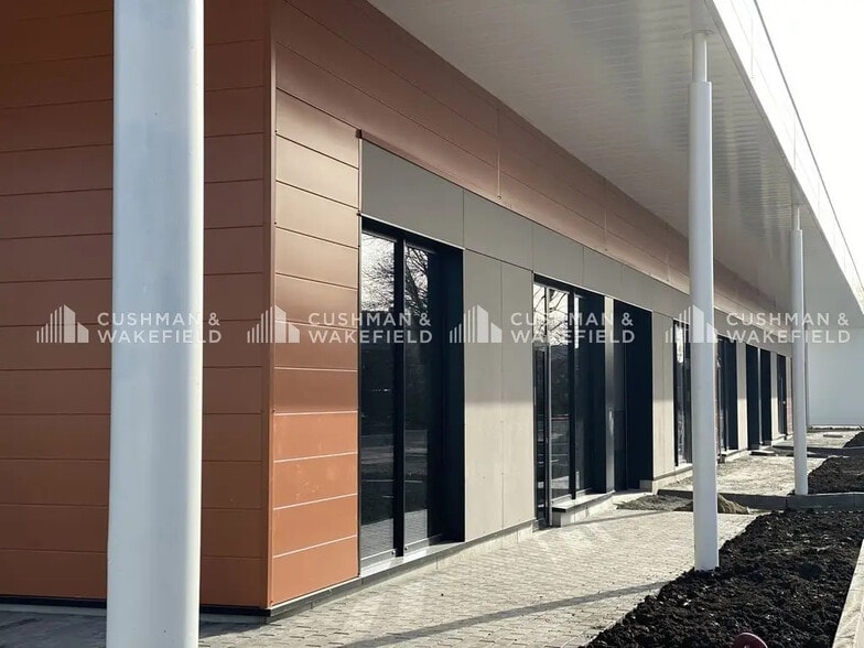 Flex in Ostwald for lease - Building Photo - Image 1 of 10