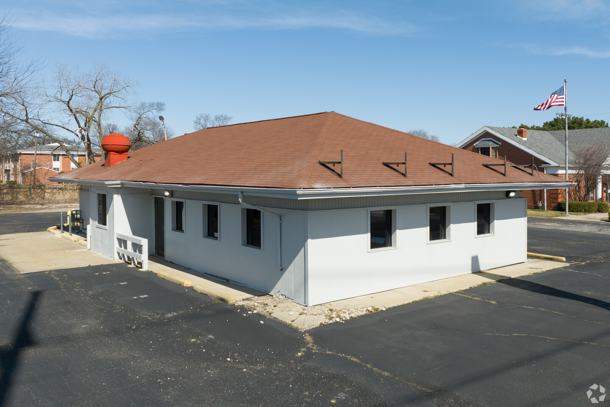 1954 W Laskey Rd, Toledo, OH for lease Primary Photo- Image 1 of 6