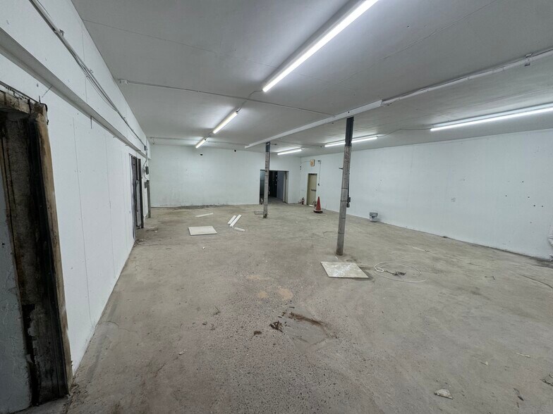 19 Lemon St, Stowe, PA à vendre - Photo du bâtiment - Image 3 de 6