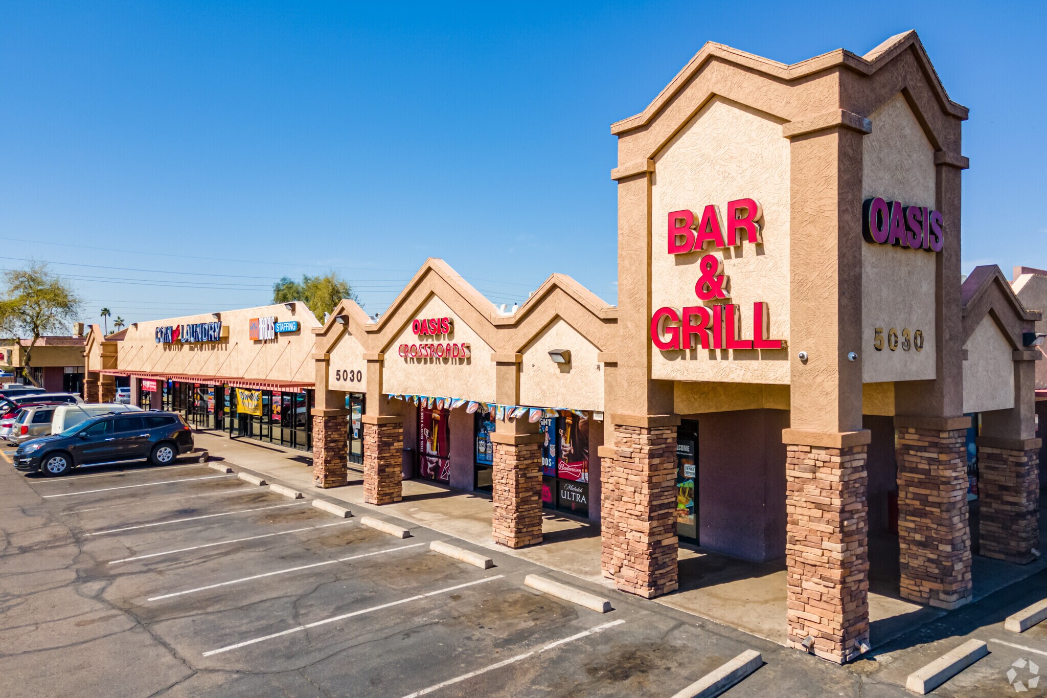 N 51st Ave, Phoenix, AZ à louer Photo du bâtiment- Image 1 de 13